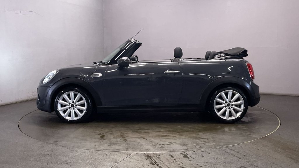 Used MINI Convertible 2018 for sale - 76323199: Photo 5