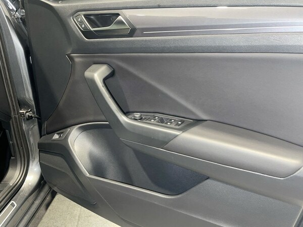 Used Volkswagen T-Roc 2020 for sale - 76068927: Photo 24