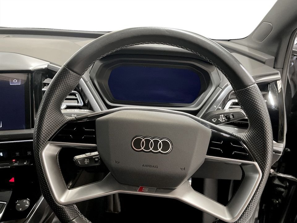 Used Audi Q4 e-tron 2023 for sale - 77667539: Photo 13