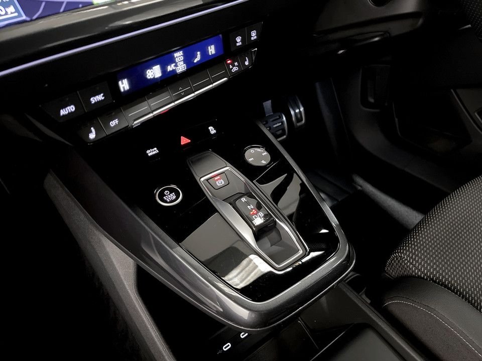 Used Audi Q4 e-tron 2023 for sale - 77667539: Photo 17