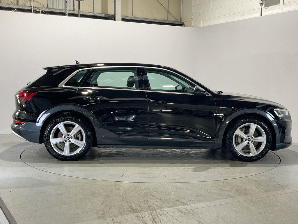 Used Audi e-tron 2021 for sale - 76900306: Photo 9