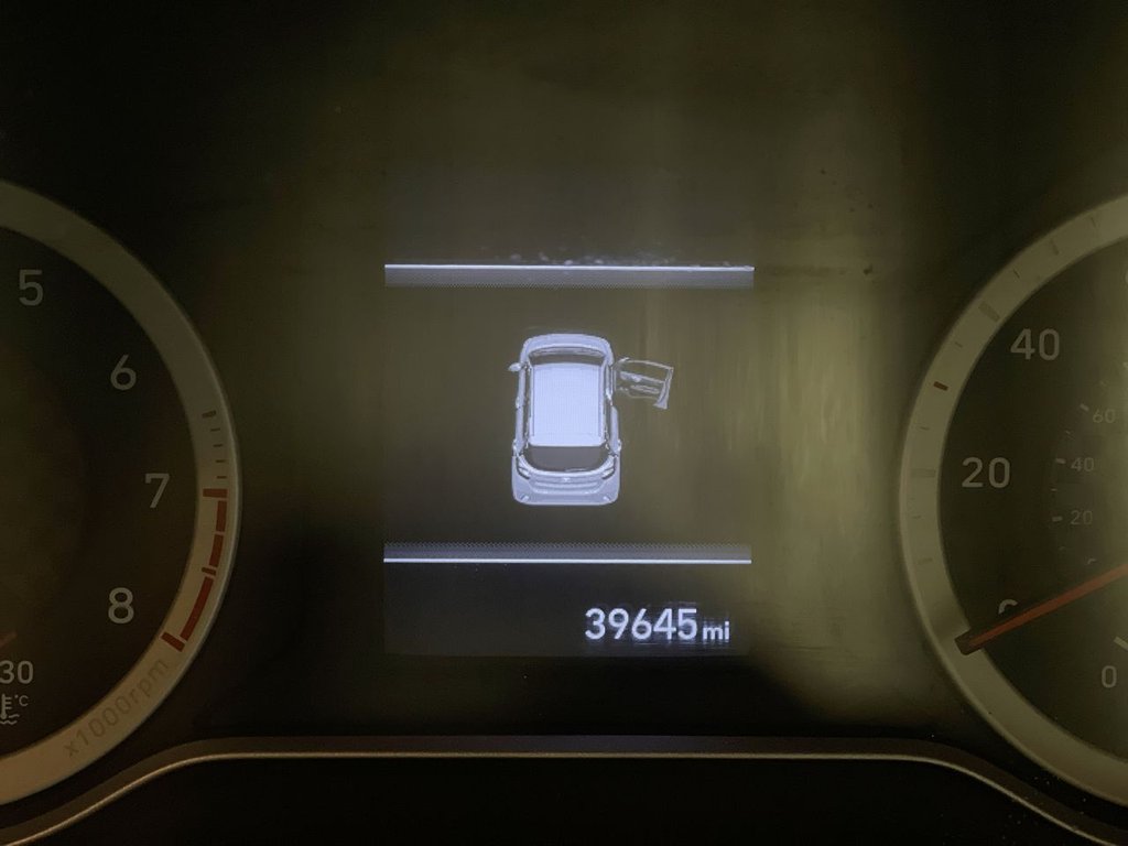 Used Hyundai i10 2022 for sale - 77422453: Photo 24