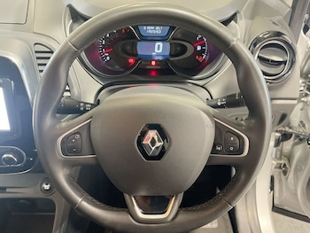Used Renault Captur 2019 for sale - 75619657: Photo