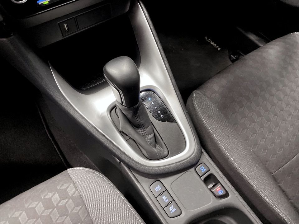 Used Toyota Yaris 2023 for sale - 77820689: Photo 17