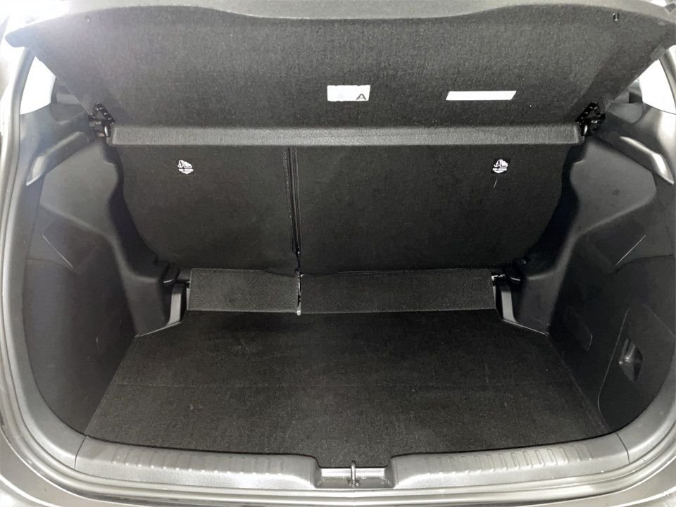 Used Toyota Yaris 2023 for sale - 77820689: Photo 21