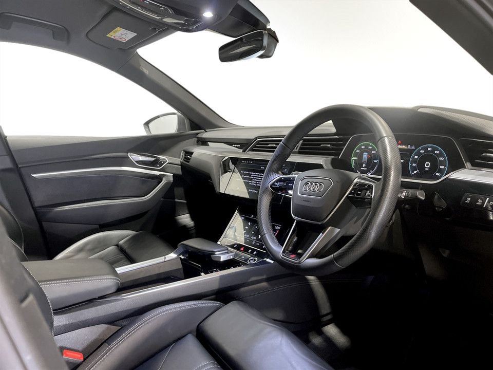 Used Audi e-tron 2022 for sale - 77821165: Photo 11