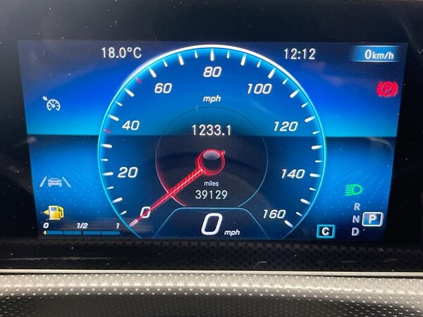 Used Mercedes-Benz A-Class 2019 for sale - 75320612: Photo 2