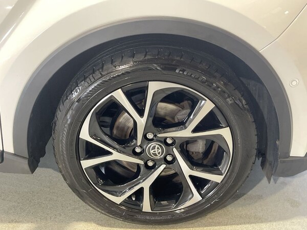 Used Toyota C-HR 2021 for sale - 76323149: Photo 11