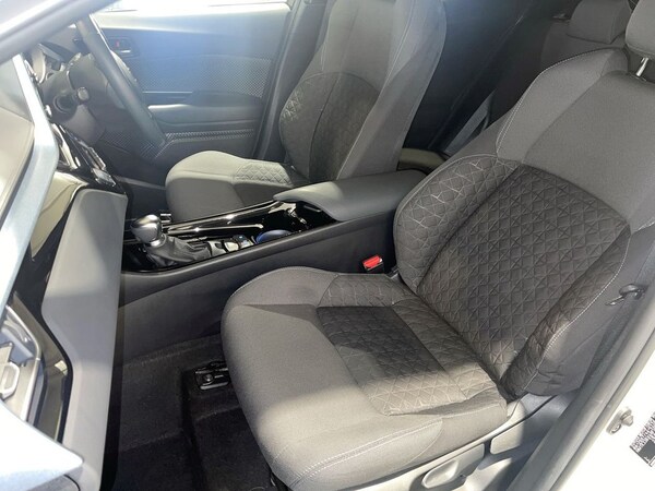 Used Toyota C-HR 2021 for sale - 76323149: Photo 17