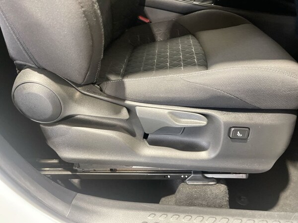 Used Toyota C-HR 2021 for sale - 76323149: Photo 23