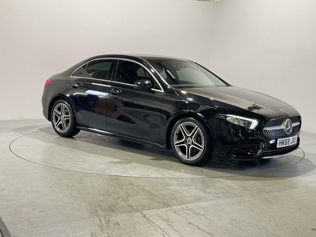 Used Mercedes-Benz A-Class 2019 for sale - 76724527: Photo 2