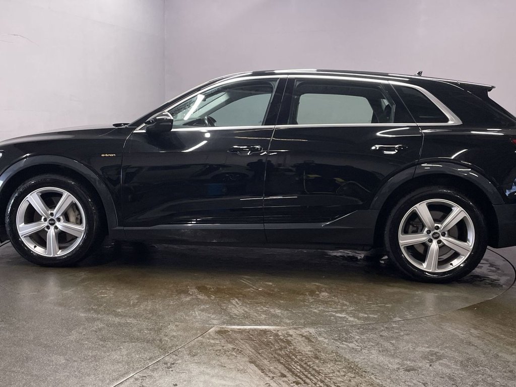 Used Audi e-tron 2022 for sale - 76429609: Photo 12