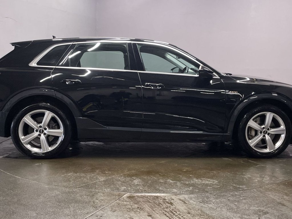 Used Audi e-tron 2022 for sale - 76429609: Photo 16