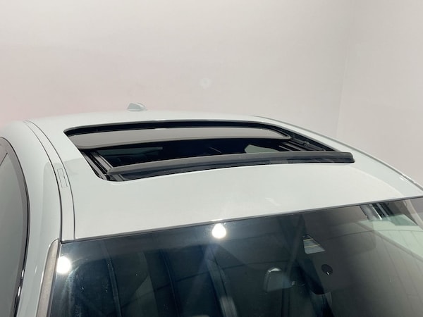 Used BMW 2 Series 2023 for sale - 76203115: Photo 17