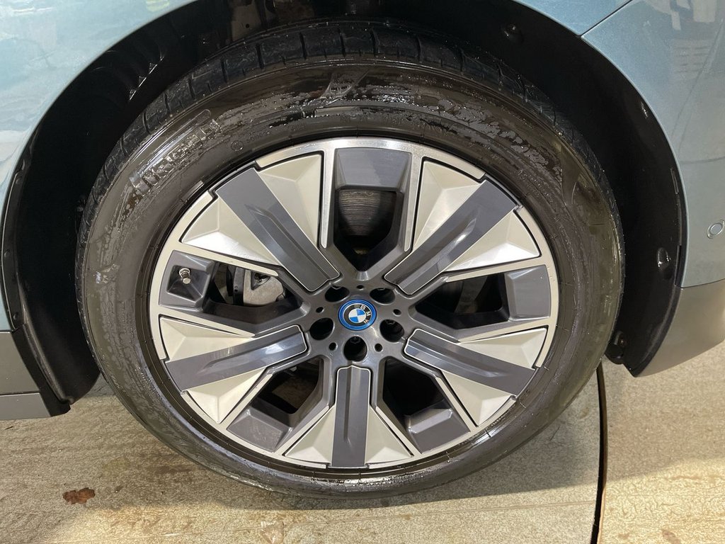 Used BMW iX 2022 for sale - 76768808: Photo 11