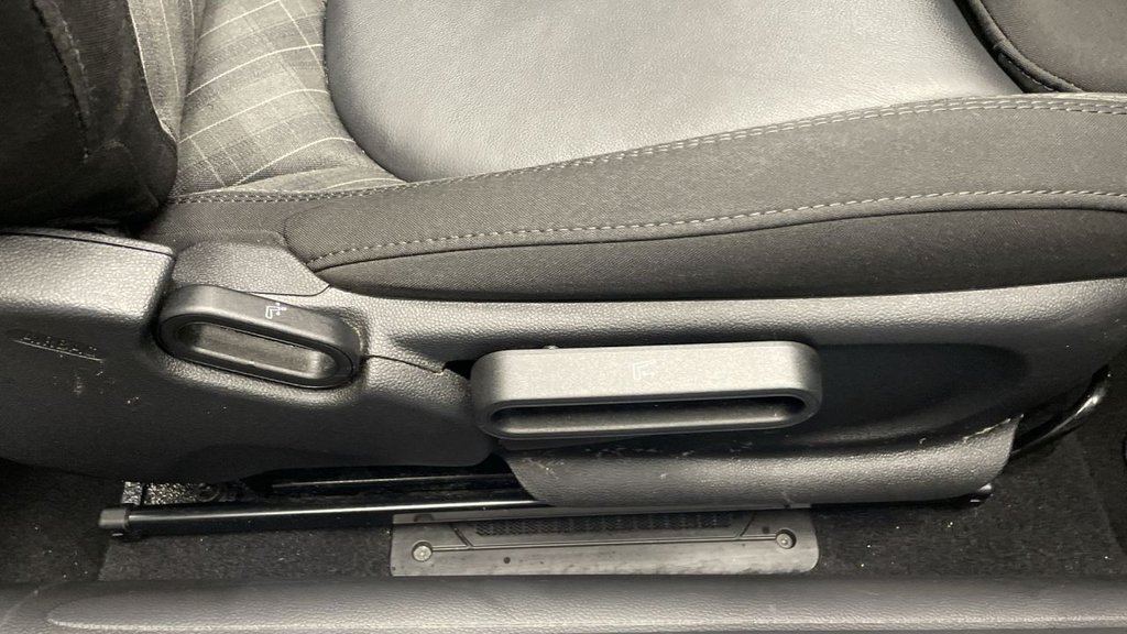 Used MINI Convertible 2018 for sale - 77719674: Photo 24