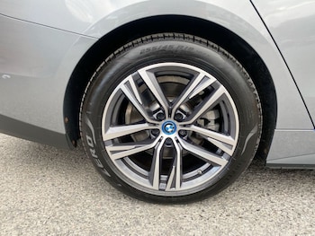 Used BMW i4 2022 for sale - 77110637: Photo