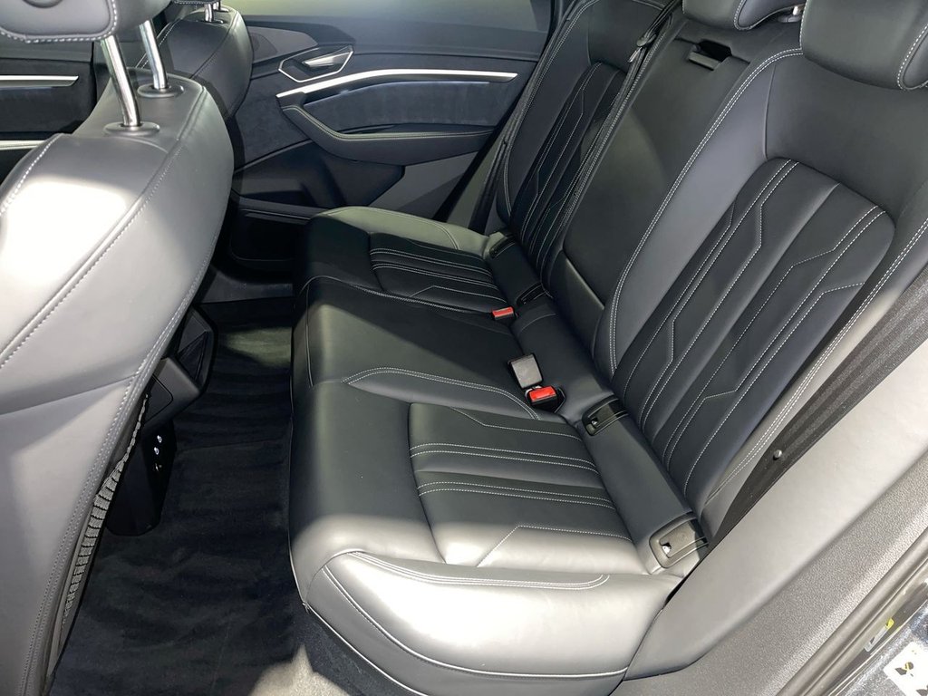 Used Audi e-tron 2022 for sale - 77499310: Photo 24