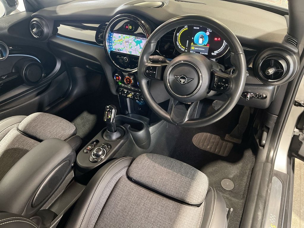 Used MINI Electric Hatch 2023 for sale - 77200437: Photo 15