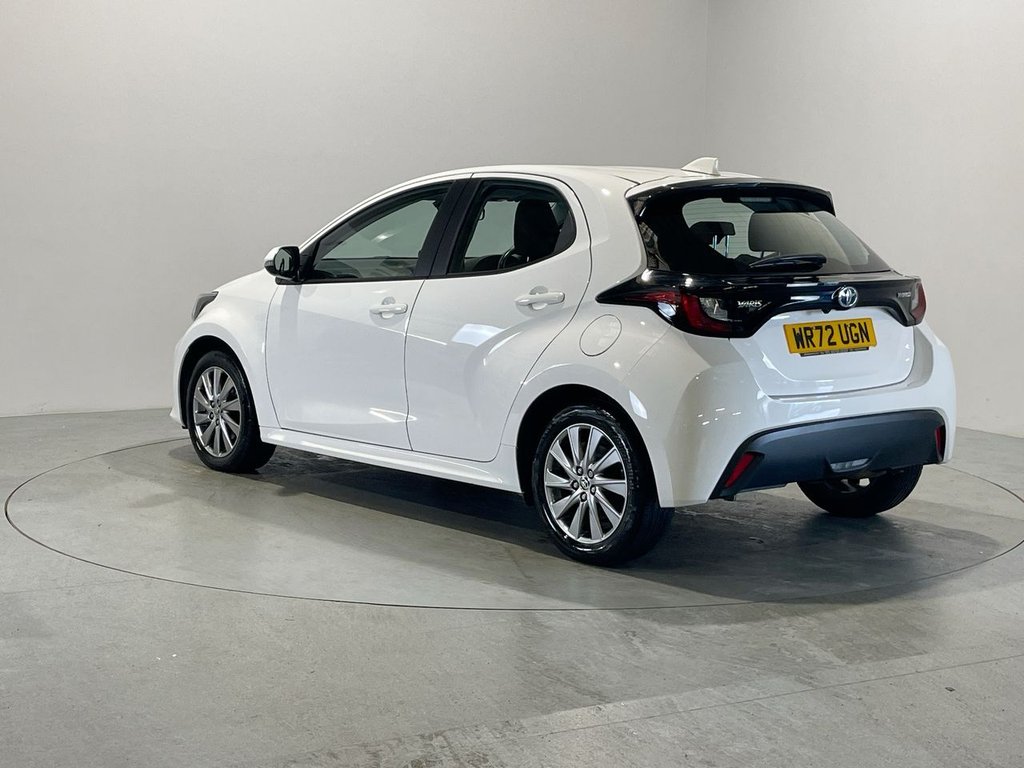 Used Toyota Yaris 2022 for sale - 76068390: Photo 6