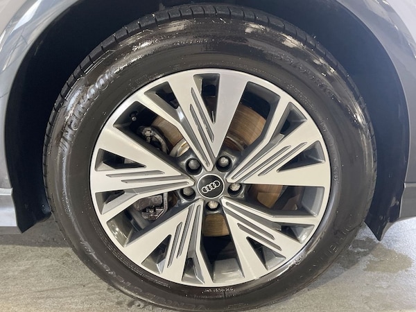 Used Audi Q4 e-tron 2025 for sale - 76279642: Photo 11