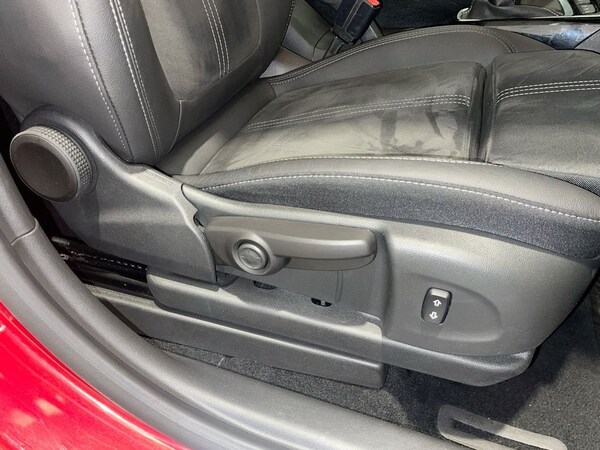 Used Vauxhall Crossland 2023 for sale - 76039481: Photo 6
