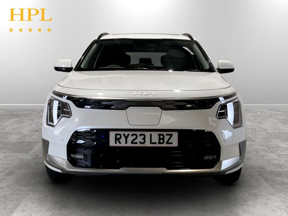 Used Kia Niro 2023 for sale - 78017081: Photo 2