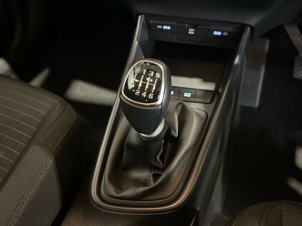 Used Hyundai i20 2023 for sale - 76235888: Photo 18