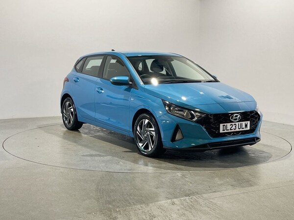 Used Hyundai i20 2023 for sale - 76235888: Photo 2