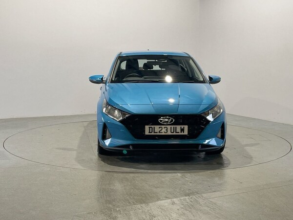 Used Hyundai i20 2023 for sale - 76235888: Photo 3