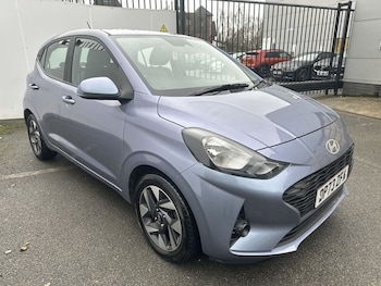 Used Hyundai i10 2024 for sale - 77673600: Photo