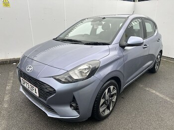 Used Hyundai i10 2024 for sale - 77673600: Photo