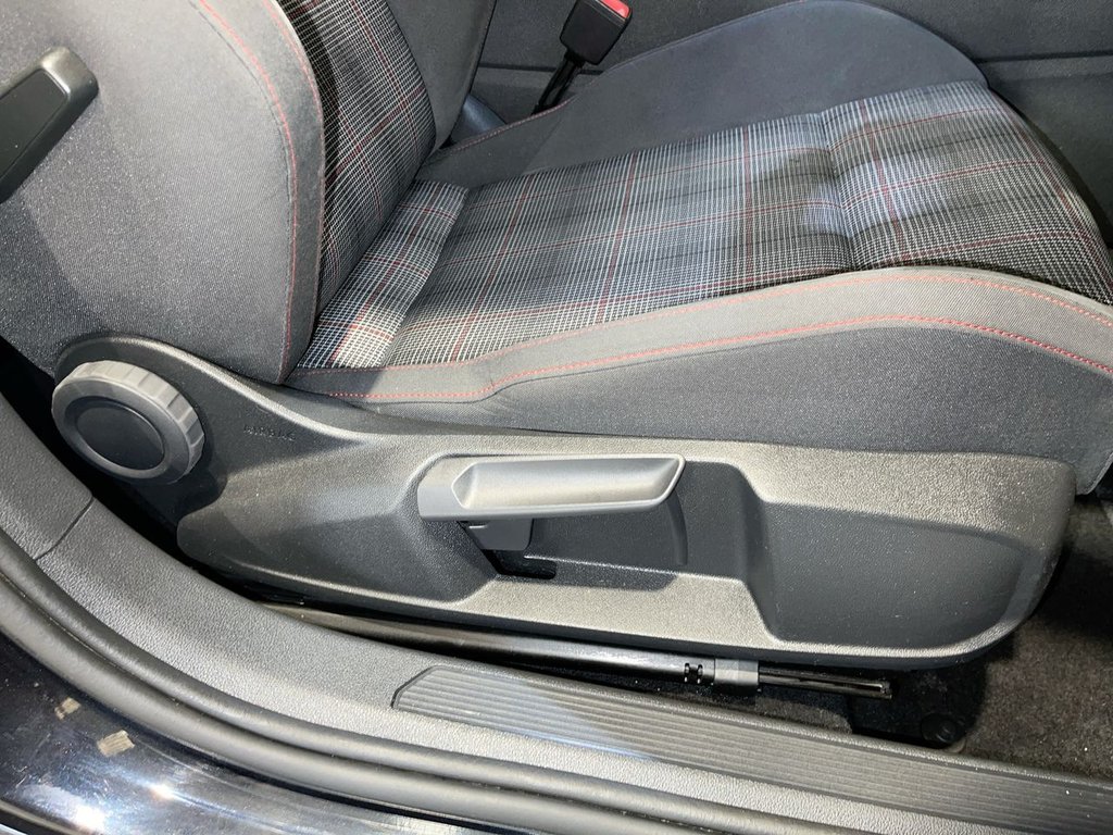 Used Volkswagen Golf 2021 for sale - 76323680: Photo 25