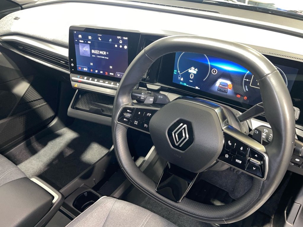 Used Renault Megane E Tech 2023 for sale - 76900300: Photo 22