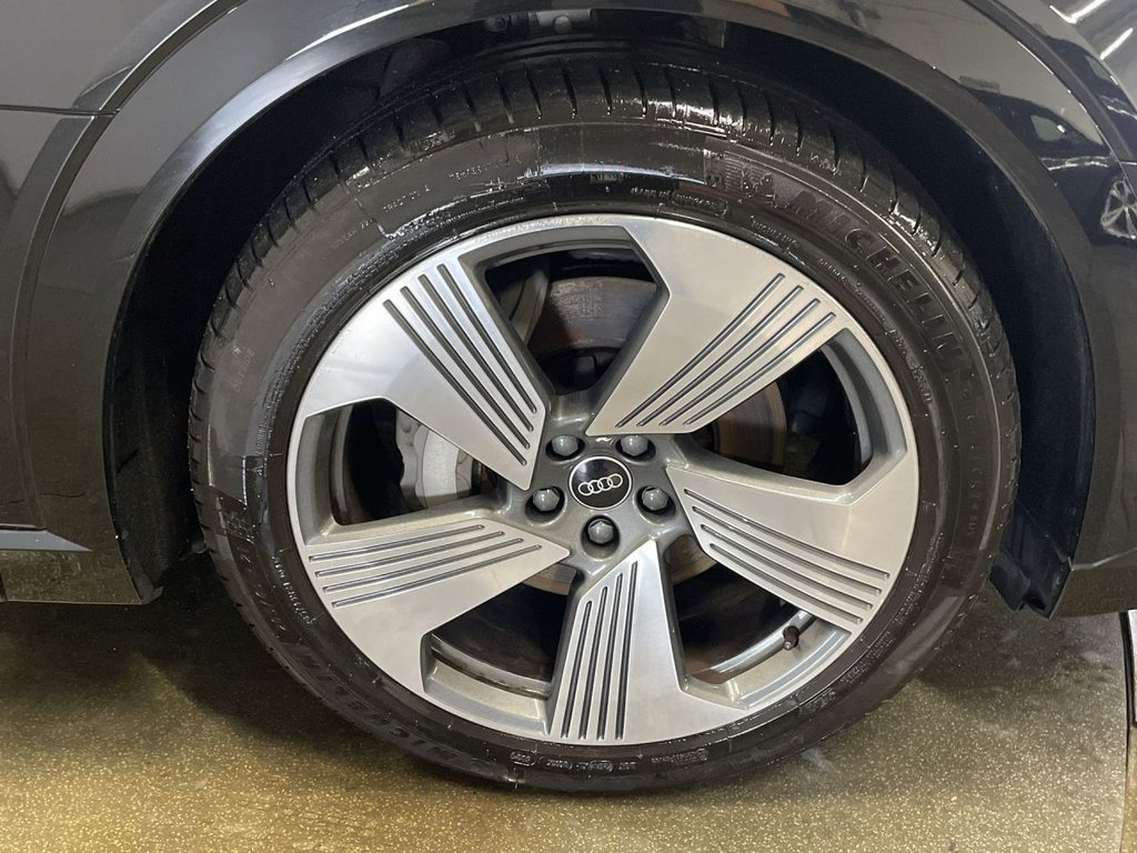 Used Audi e-tron 2022 for sale - 76395687: Photo 12