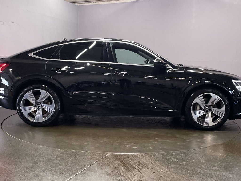 Used Audi e-tron 2022 for sale - 76395687: Photo 9