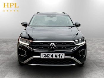 Used Volkswagen T-Roc 2024 for sale - 78619291: Photo