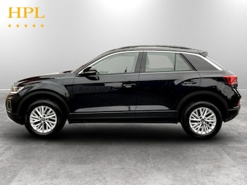 Used Volkswagen T-Roc 2024 for sale - 78619291: Photo