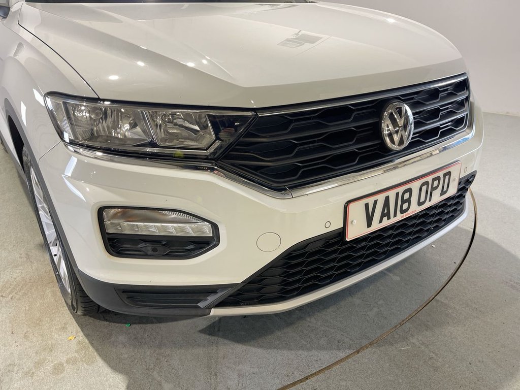 Used Volkswagen T-Roc 2018 for sale - 76586678: Photo 10