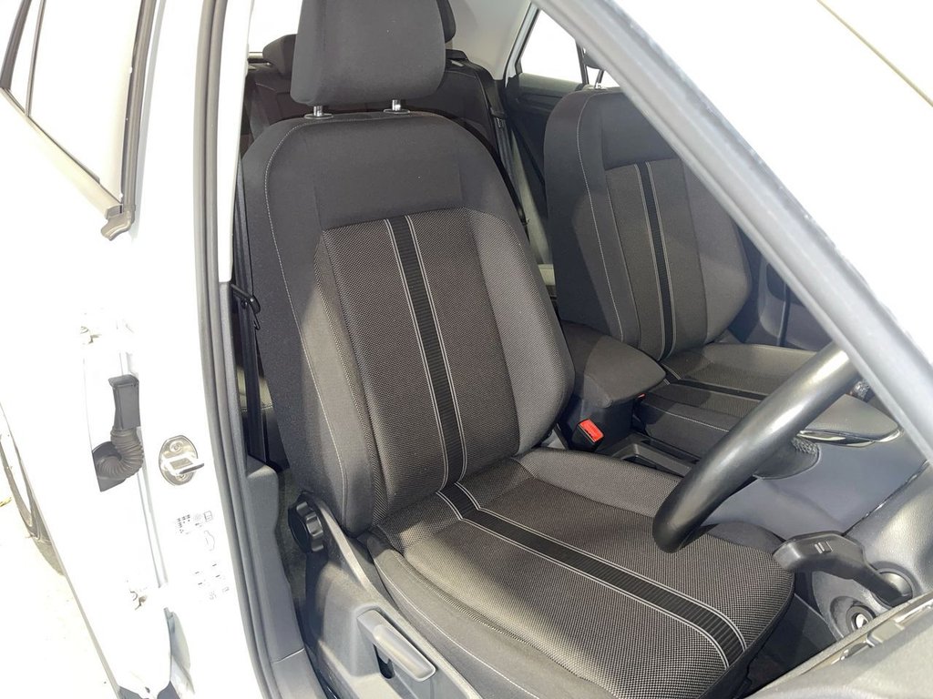 Used Volkswagen T-Roc 2018 for sale - 76586678: Photo 14