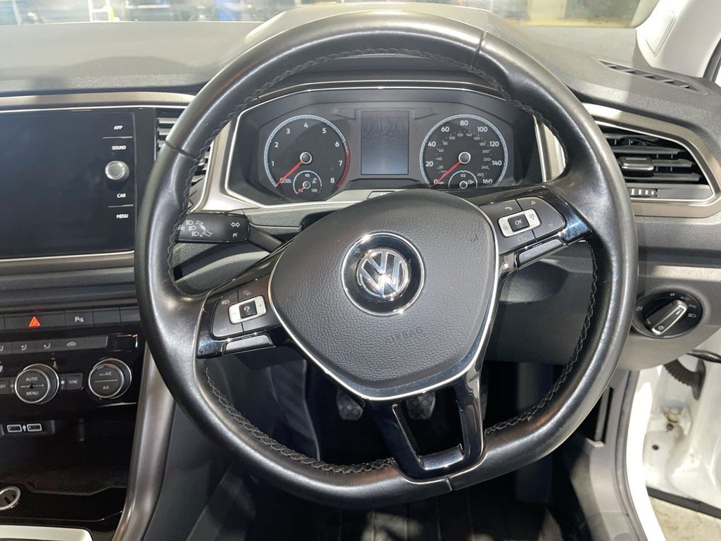 Used Volkswagen T-Roc 2018 for sale - 76586678: Photo 19