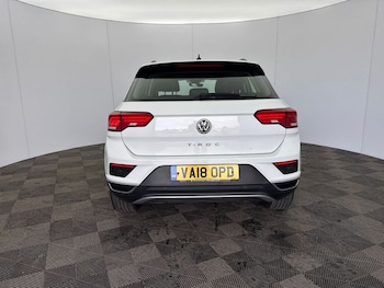 Used Volkswagen T-Roc 2018 for sale - 76586678: Photo
