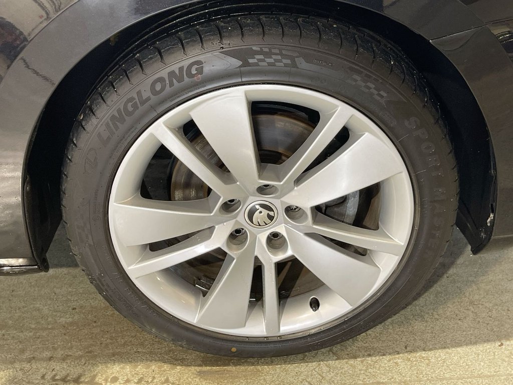 Used Skoda Superb 2020 for sale - 76559251: Photo 11