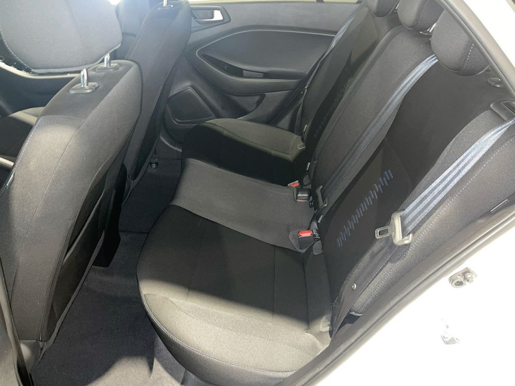 Used Hyundai i20 2018 for sale - 76106052: Photo 17