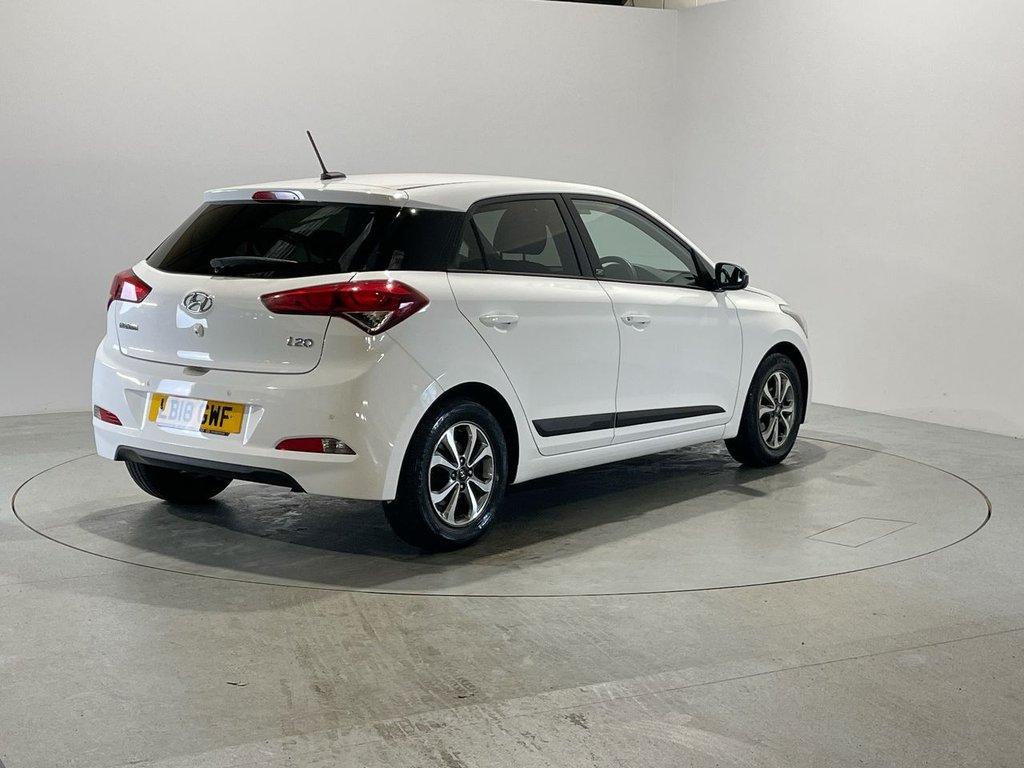 Used Hyundai i20 2018 for sale - 76106052: Photo 8
