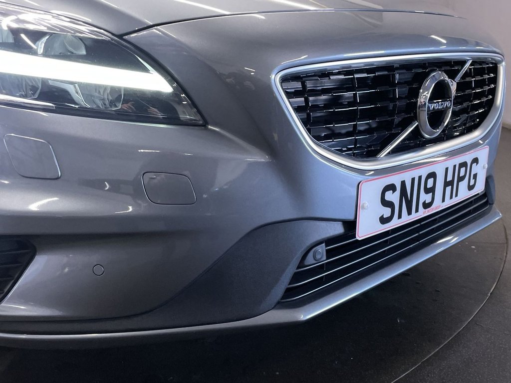 Used Volvo V40 2019 for sale - 76350582: Photo 11