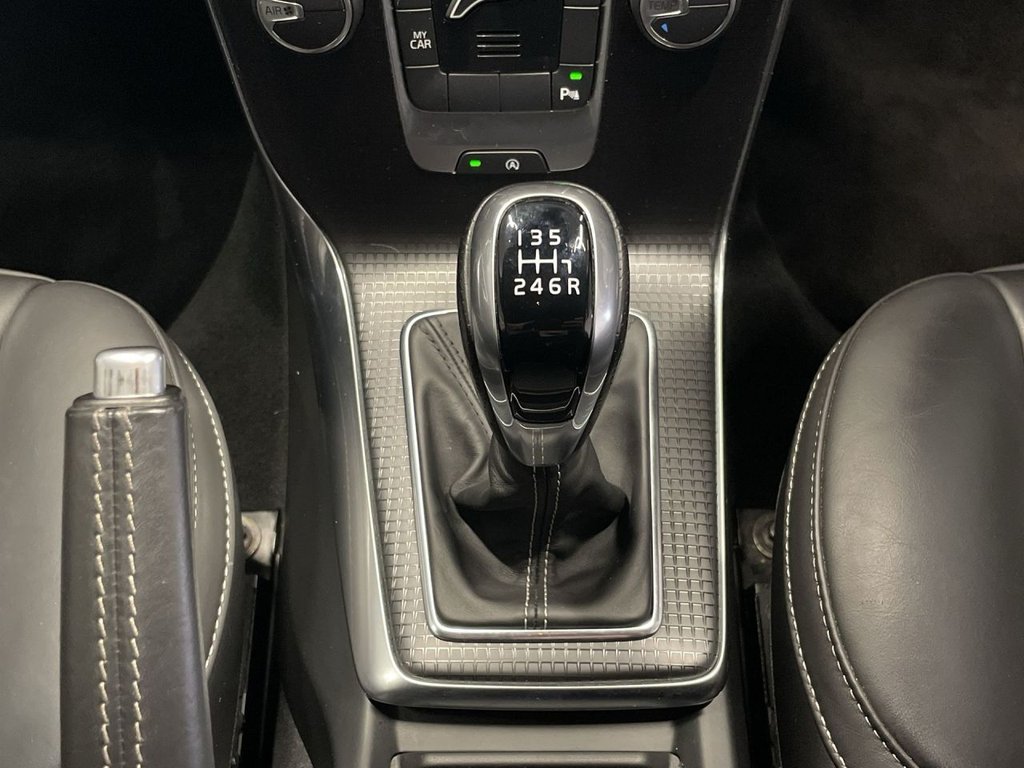 Used Volvo V40 2019 for sale - 76350582: Photo 20