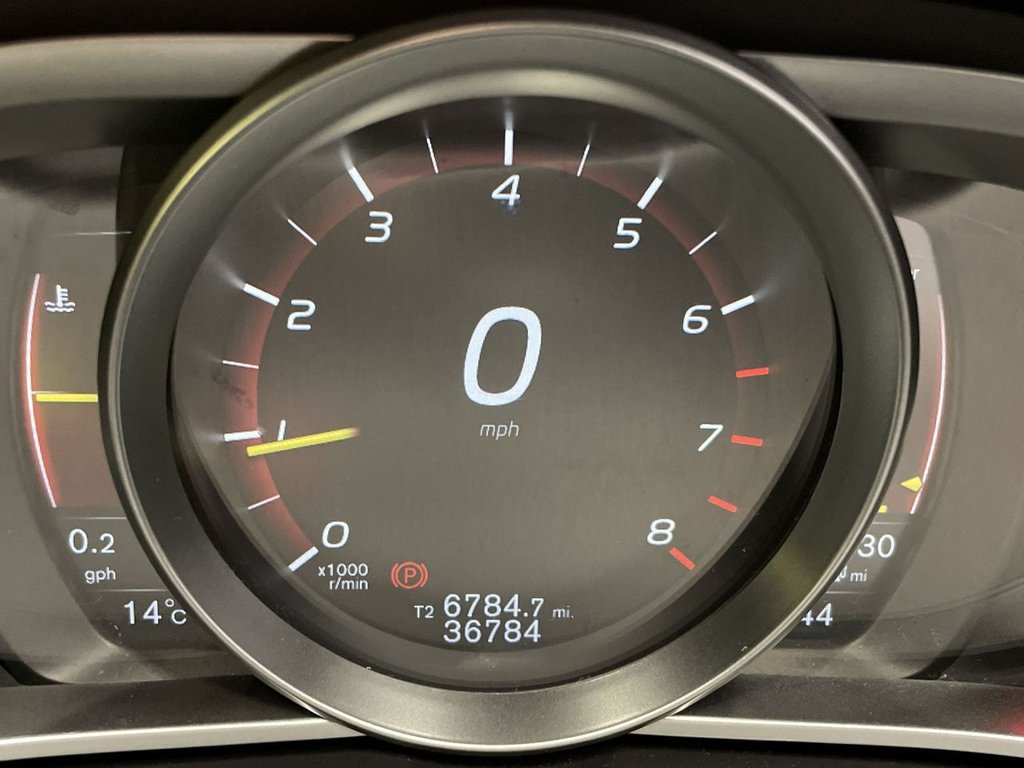 Used Volvo V40 2019 for sale - 76350582: Photo 25
