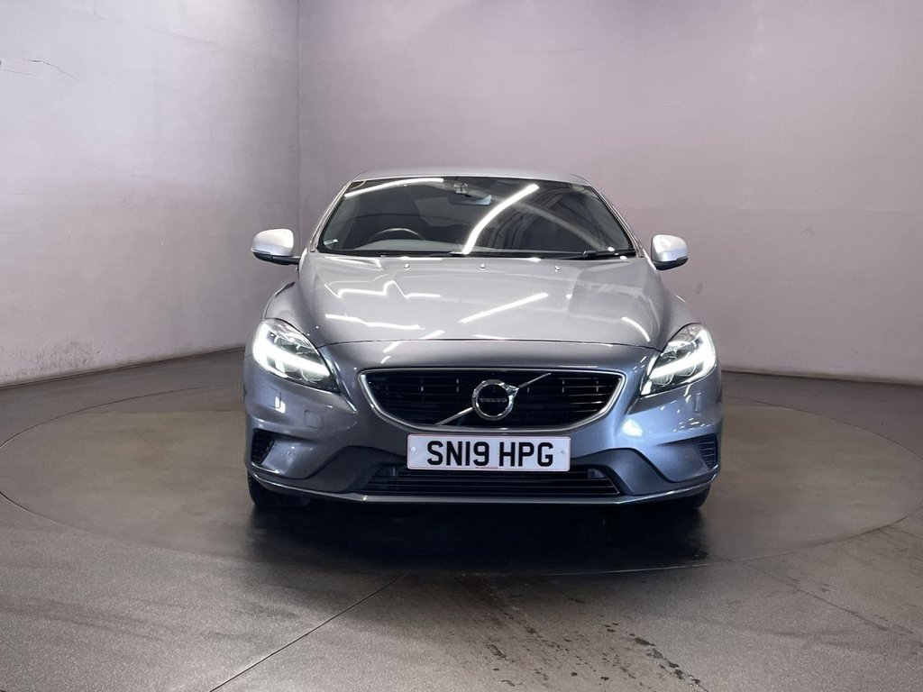 Used Volvo V40 2019 for sale - 76350582: Photo 3