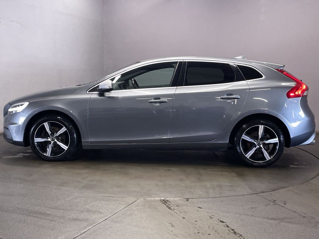 Used Volvo V40 2019 for sale - 76350582: Photo 5